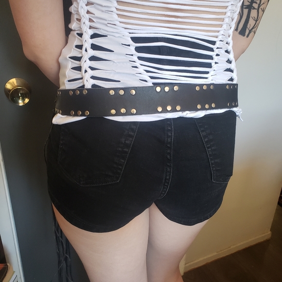 Black belt with tassels & pink rose for festivals - Picture 7 of 8